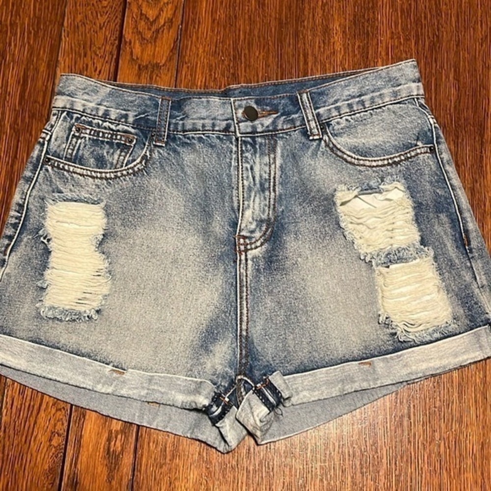 POL Blue denim Jean Shorts Rolled Cuff size Medium distressed ripped